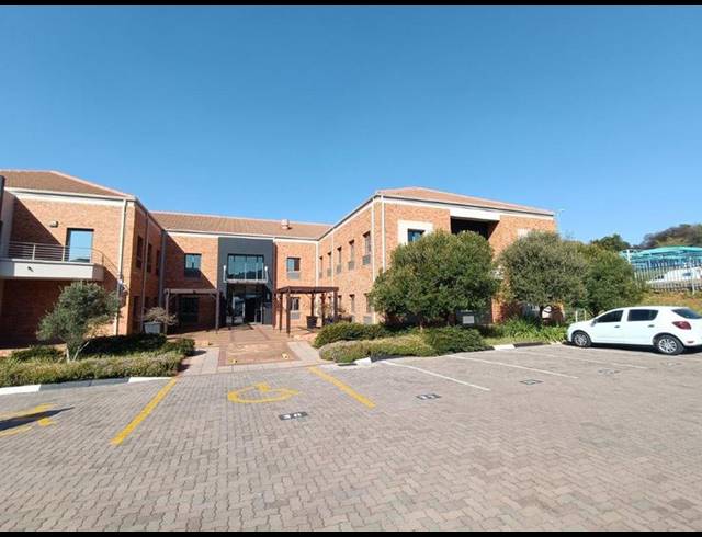 BUSINESS PROPERTY TO RENT IN CONSTANTIA KLOOF